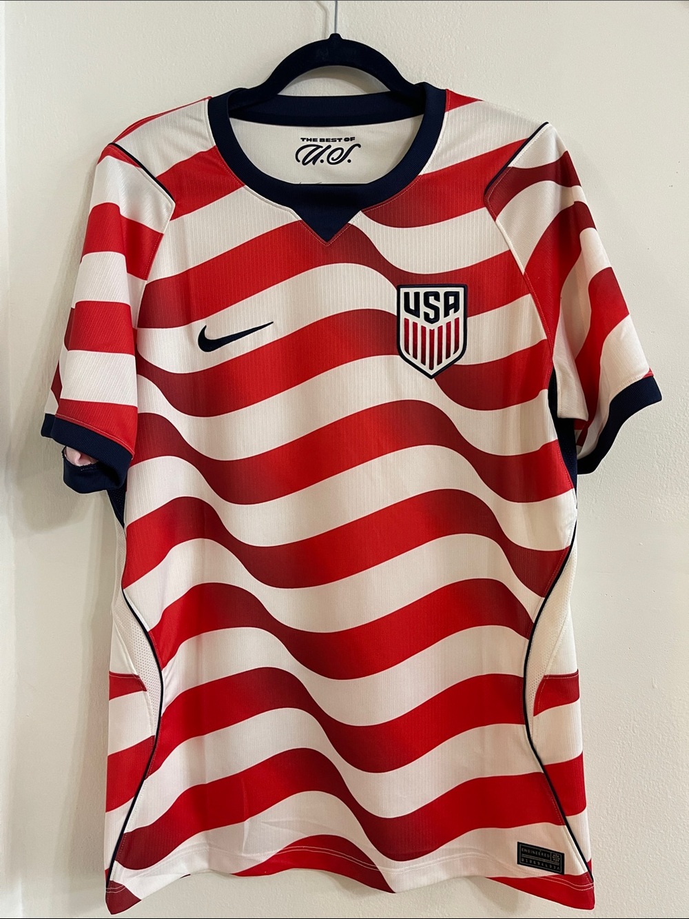 Nike Men’s USA Red & White Wavy Soccer Jersey